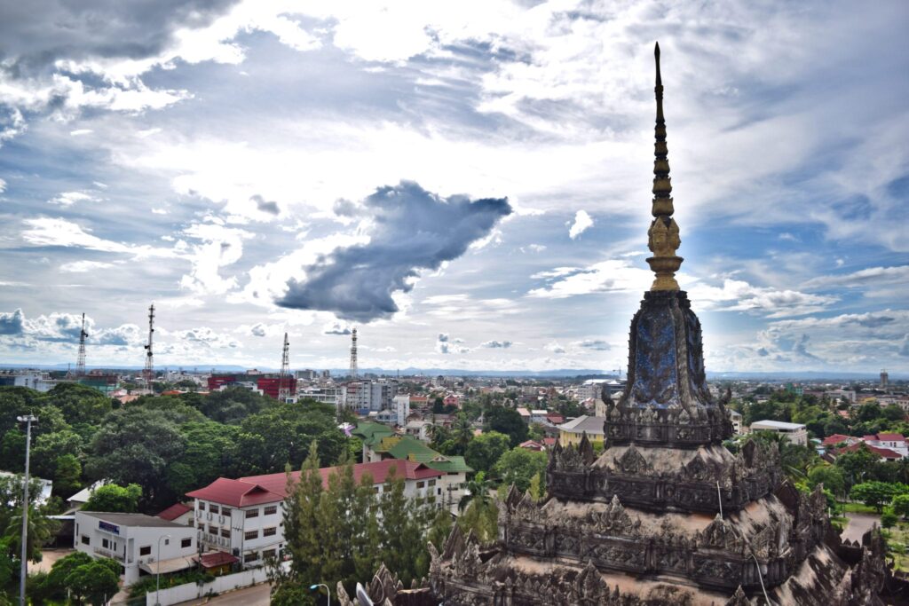 view of vientiane from the top of patouxi