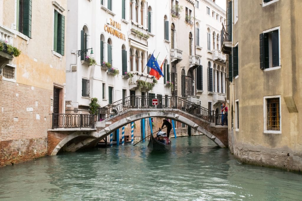 Best quotes about Italy: gondola in Venice