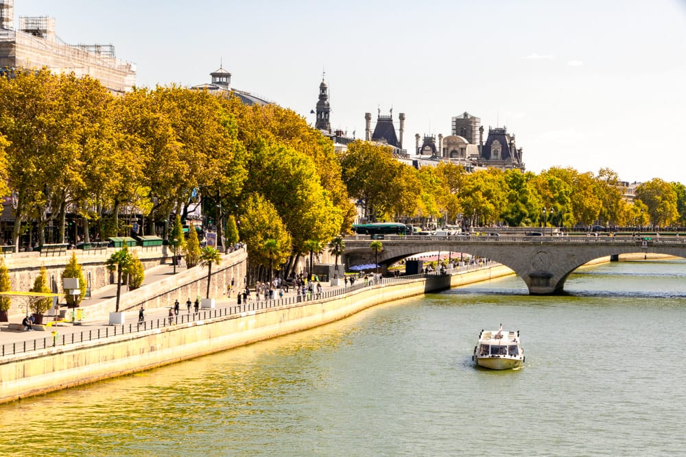 Honeymoon in Paris: Seine River Cruise