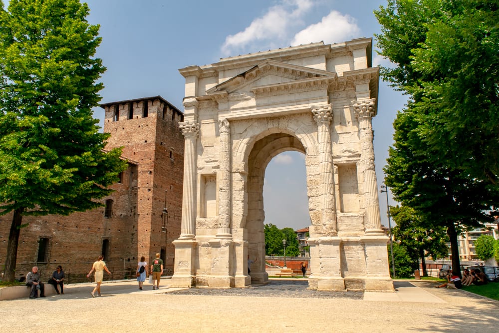 Best Things to Do in Verona: Arco dei Gavi