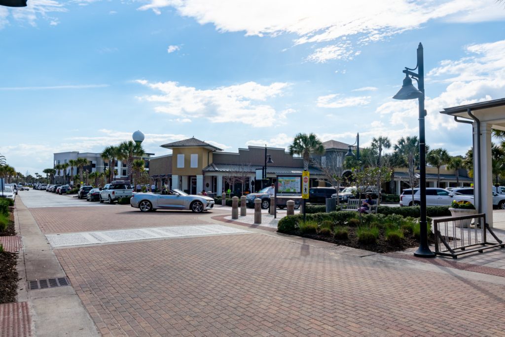 jekyll island beach village as seen from across the parking lot