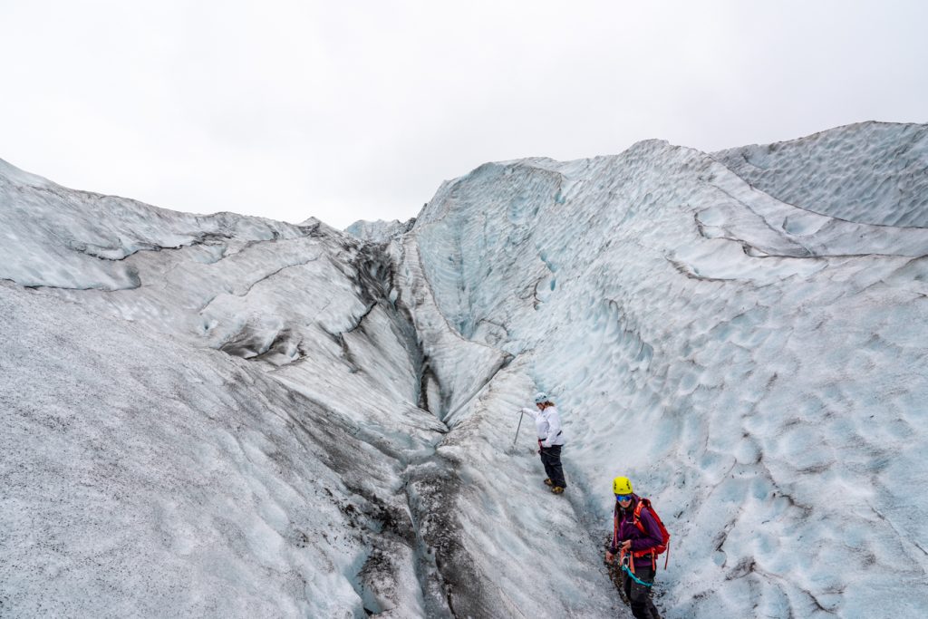 iceland glacier hiking tour group ascending vatnajokull