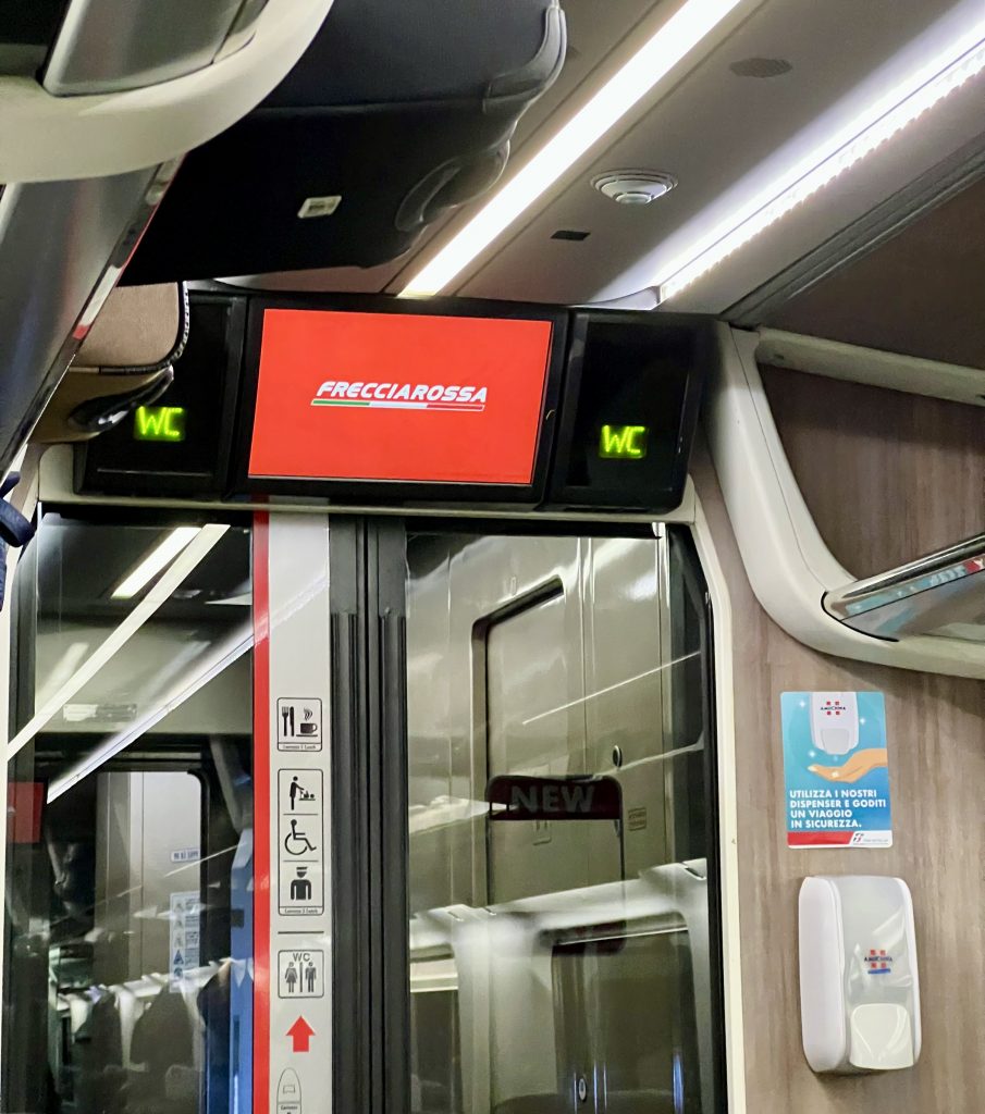 sign for "wc" in an italian frecciarosa train