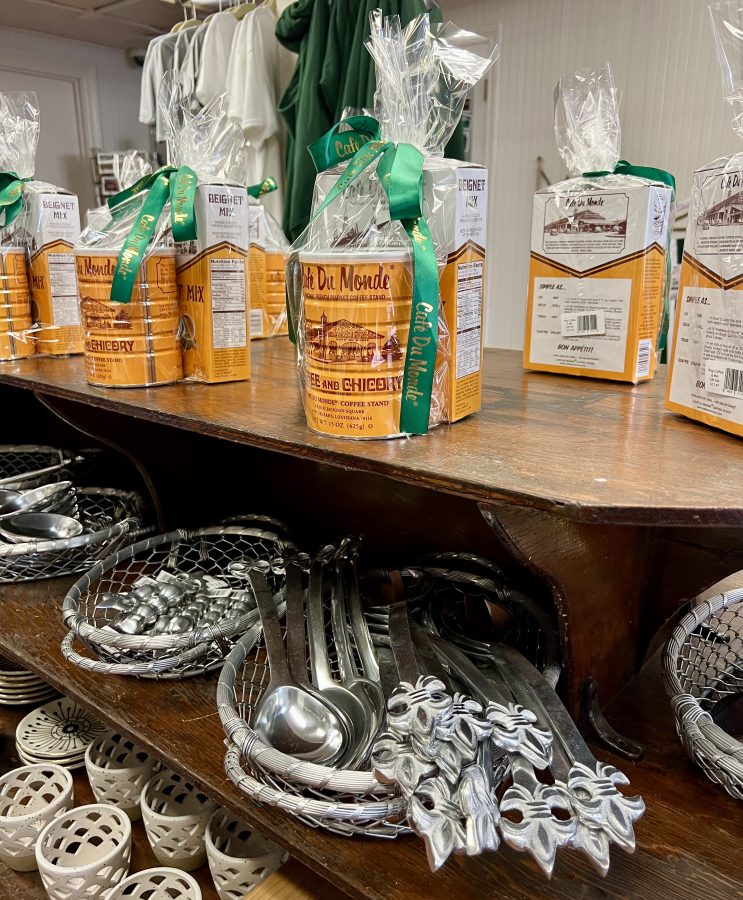 beignet mix and chicory coffee from cafe du monde for sale as gifts from new orleans things to buy