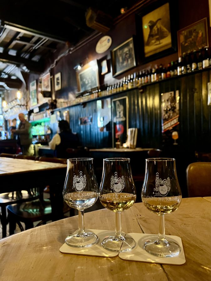 jenever flight inside bierhaus de klomp delft the netherlands
