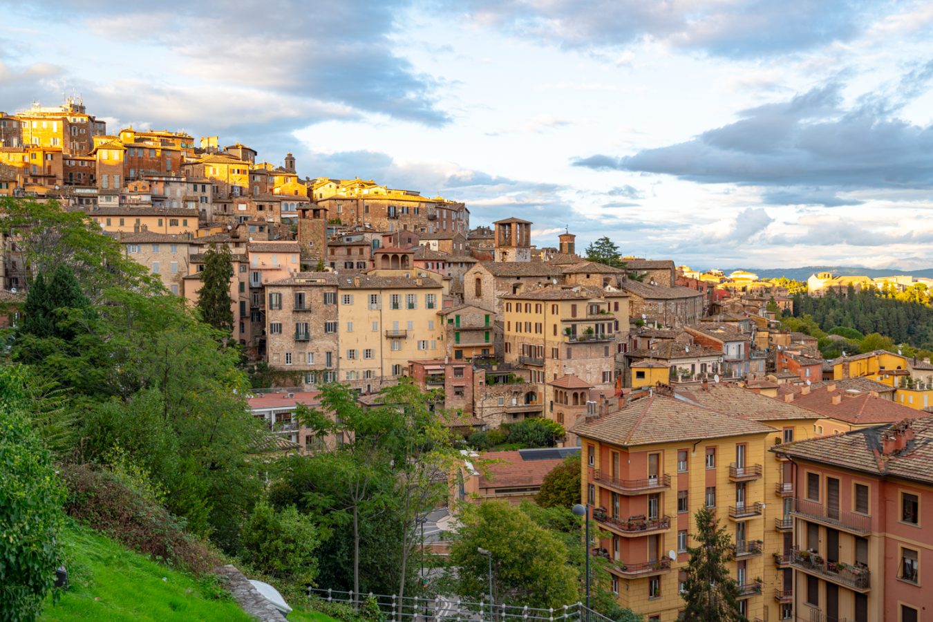 view of perugia near sunset from giardino del pincetto, one of the cool things to do perugia italy