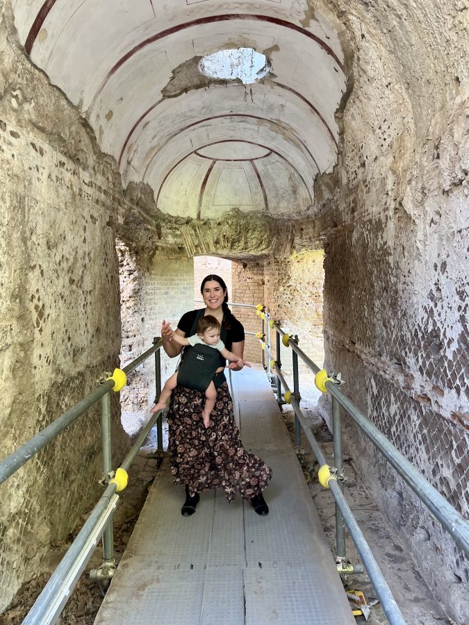 kate storm and her baby in the remains of a roman bath at villa adriana when visiting tivoli italy